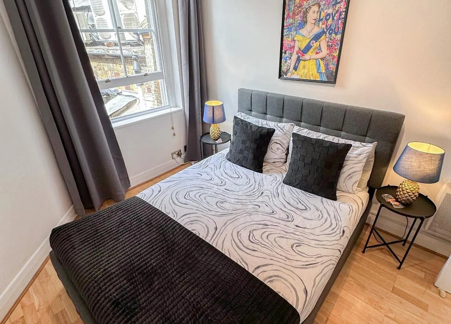 Lovely 1-Bedroom Flat In Shoreditch, Hackney, Old Street London 0*,